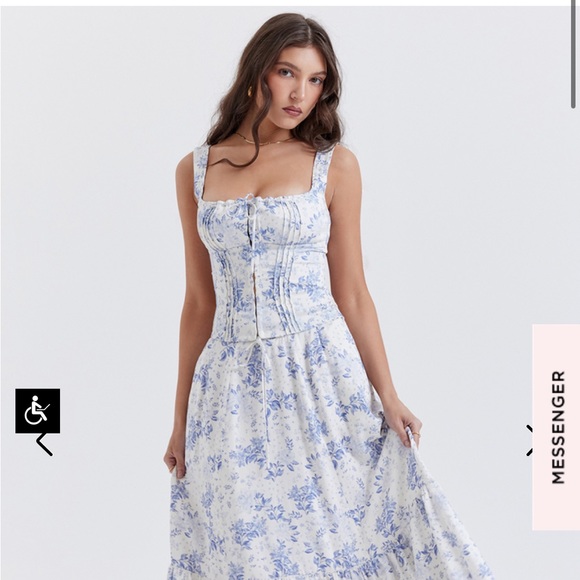 House of CB Chicca blue floral top, plus cup - Picture 3 of 7